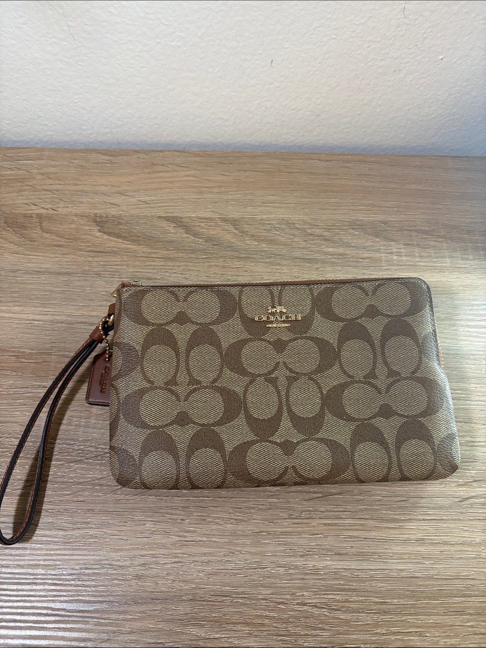 Coach Signature Canvas Wristlet in Brown/Mocha-Like new - Accepting Offers!